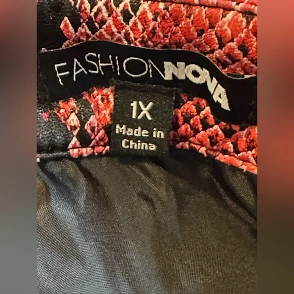 Fashion Nova Size 1X Faux Leather Skirt EUC - Picture 4 of 7